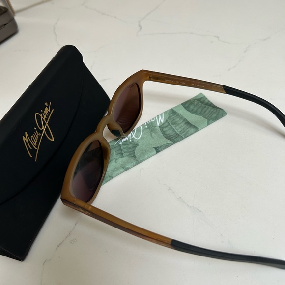 Maui Jim Koko Head Brown Sunglasses - Picture 6 of 7